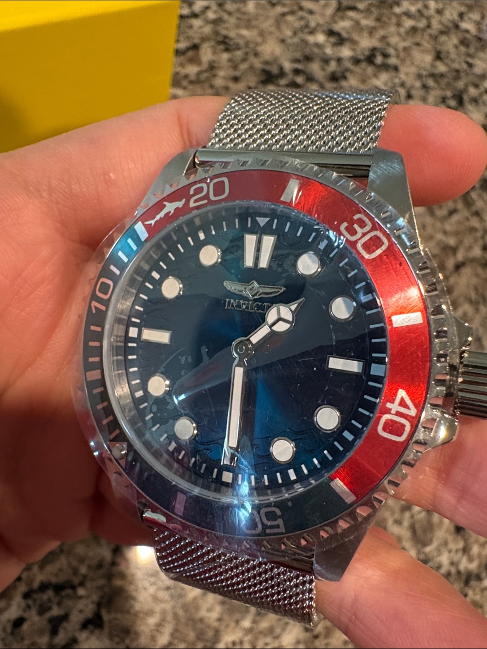 Sold Invicta Blue and Red Dial Mesh Bracelet Watch - Picture 5 of 10